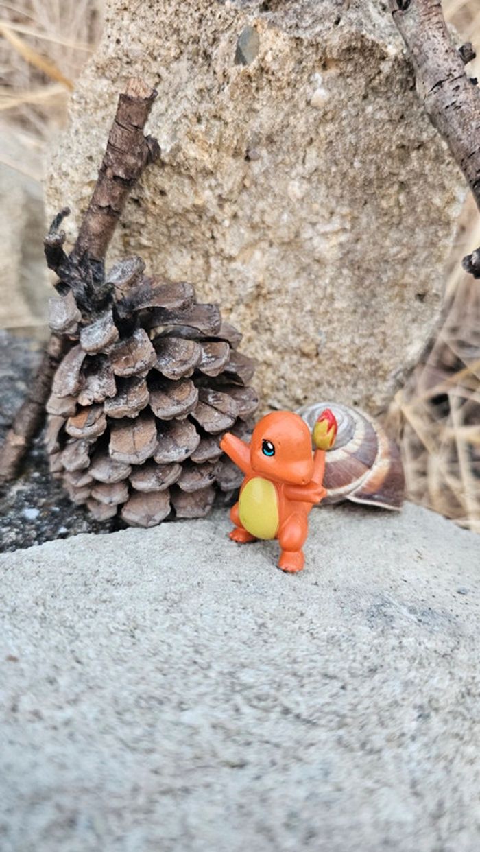 Super figurine Pokemon salameche - photo numéro 2