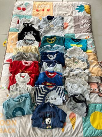 Lot pyjamas bodies