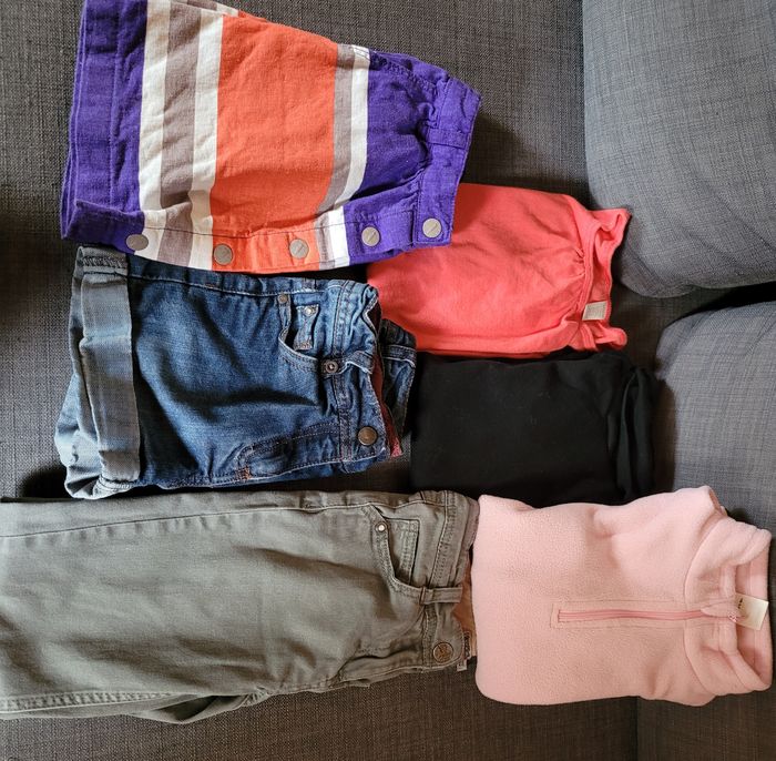 Lot de vêtements fille 6 ans avec marques - photo numéro 2
