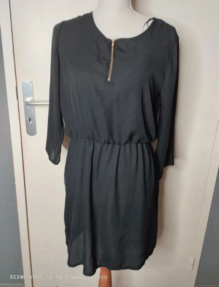 Petite robe noire taille 40
