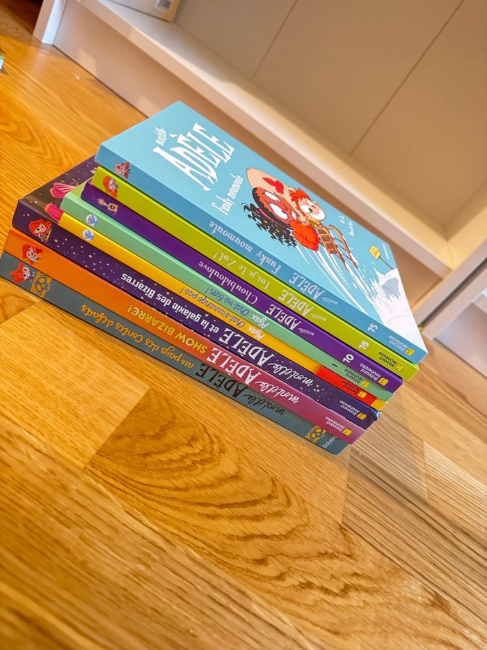 Lot 8 livres mortelle Adele et Ajax