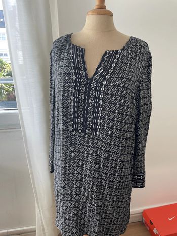 Robe Caroll à motifs noirs Taille 38