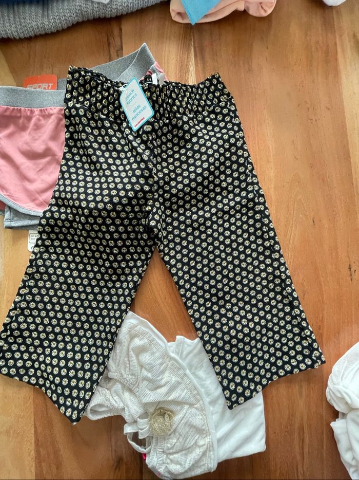 Blouse , pantalon, short taille 4 ans - photo numéro 4