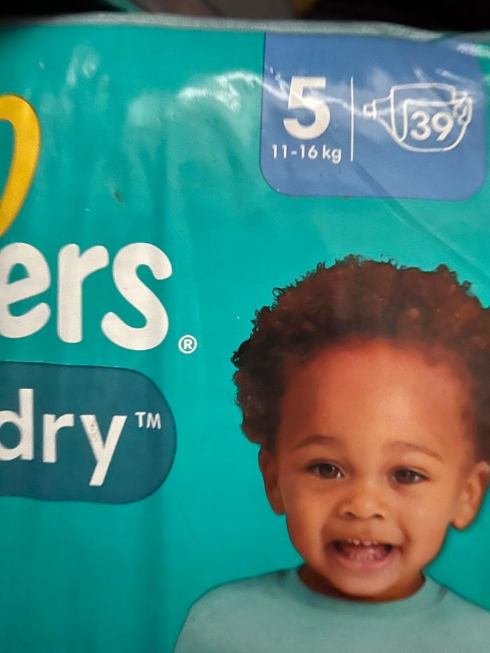 Pampers Baby-Dry T. 5 - photo numéro 3