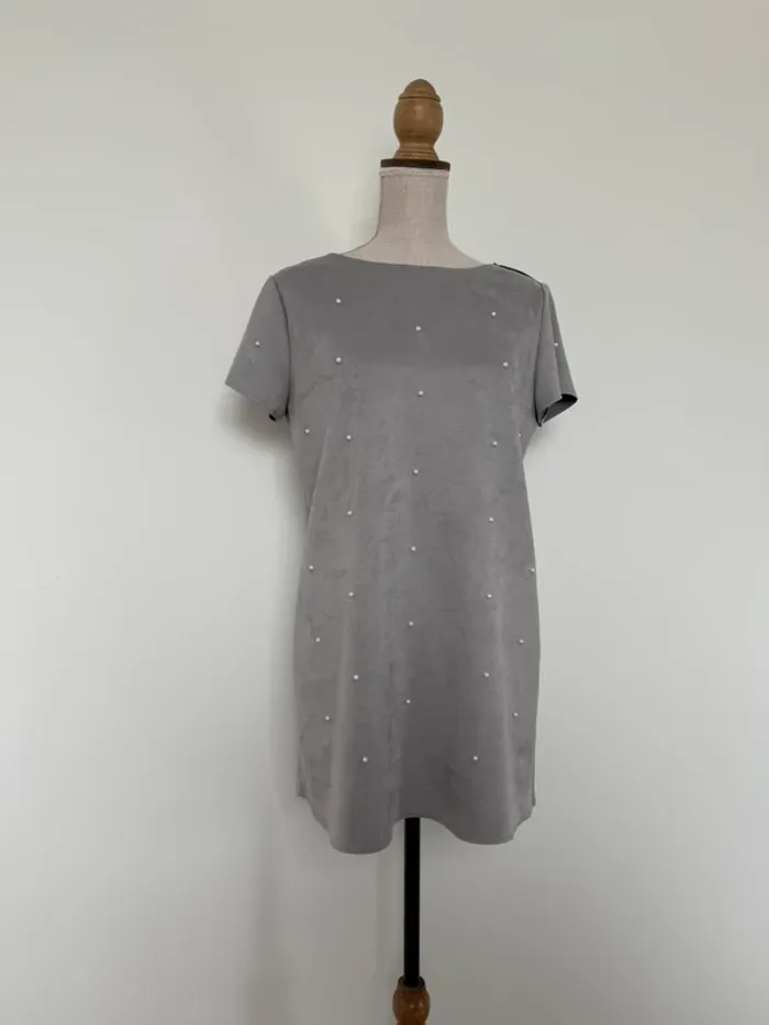Robe tunique gris perle Kleid dress Vestido Vestito jurk jumpsuit femme volant mujer donna woman