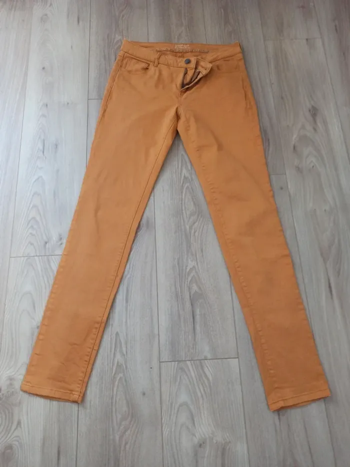 Pantalon slim moutarde - photo numéro 3