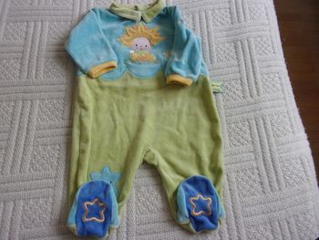 pyjama Vert Baudet taille 6 mois