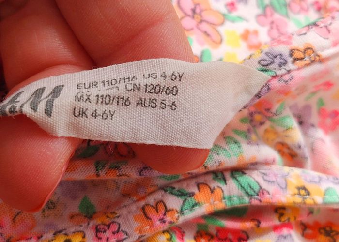 Débardeurs fille fleuri taille 4/6 ans H&M - photo numéro 2