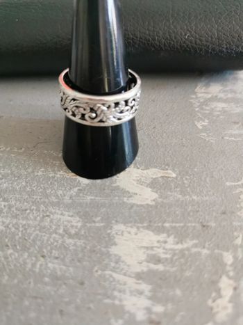 Bague femme sculptée tendance T9