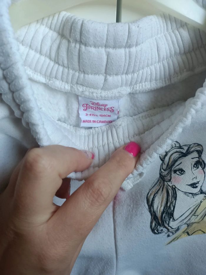 Lot de 2 survêtements Disney taille 3/4ans - photo numéro 10