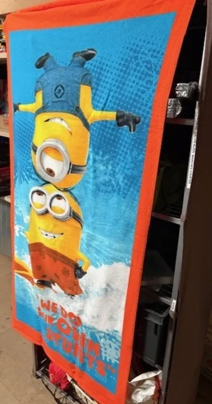 serviette de plage disney les minions neuve 70 x 140 cm - photo numéro 4