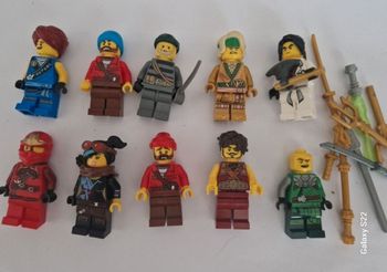 Lot minifigs lego Ninjago