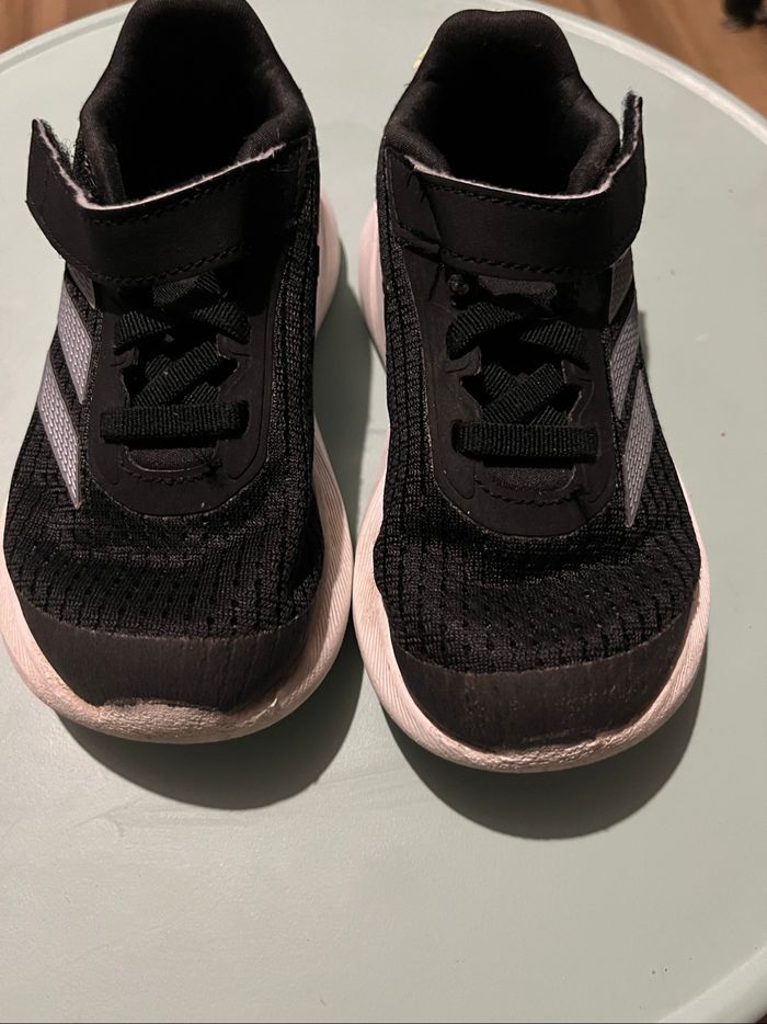 Chaussures garçon taille 25 adidas