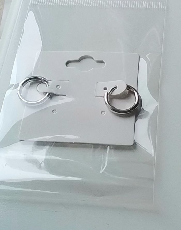 Boucles d'oreilles plaquées argent,acier inoxydable neuves
- photo numéro 3