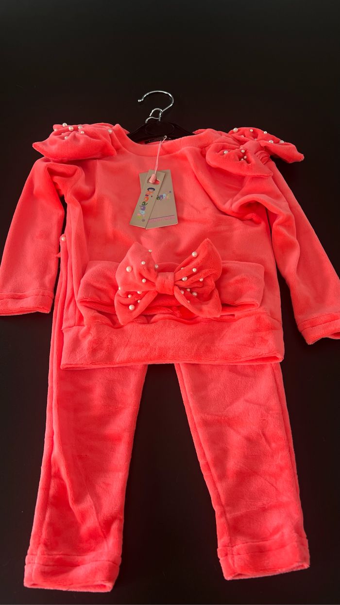 ensemble polydou corail bébé 3mois neuf