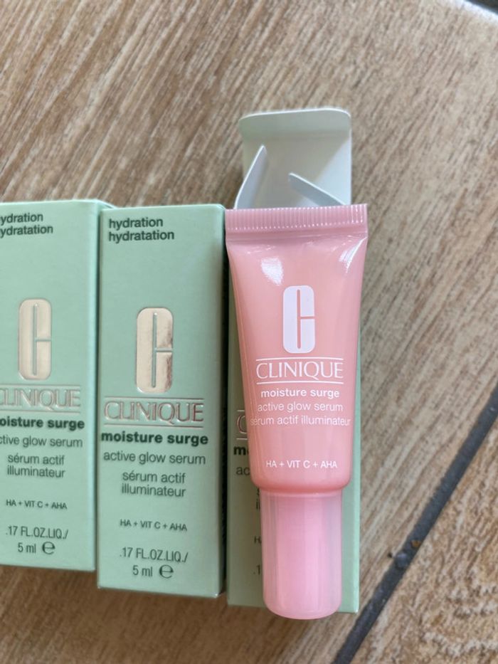 Moisture surge active glow serum - photo numéro 5