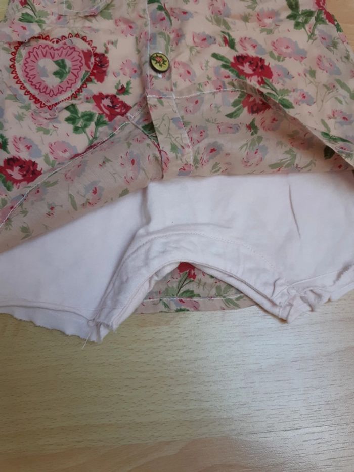 Robe fleurie IKKS 6 mois TBE - photo numéro 3