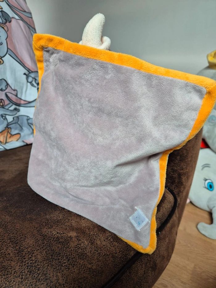 Lot peluches Dumbo - photo numéro 12