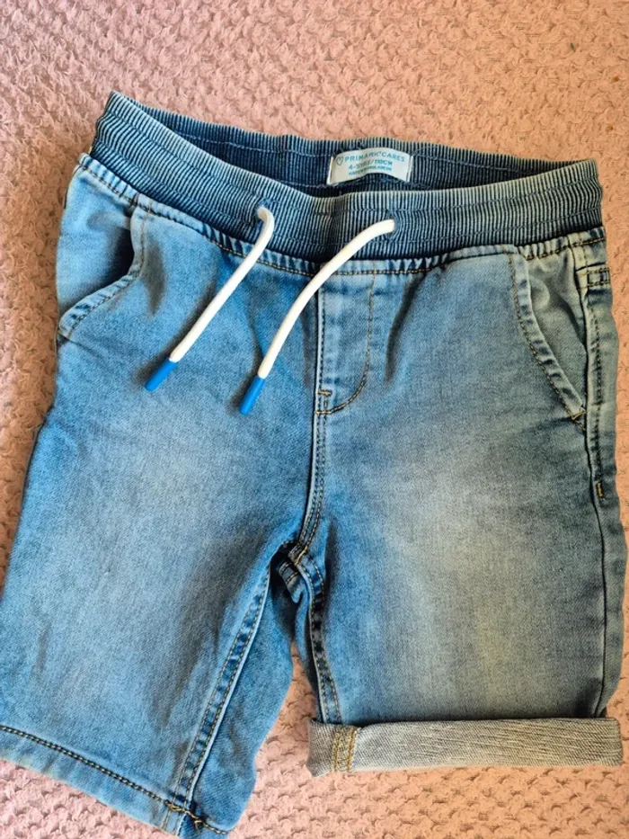 Short en jeans 4/5ans 110cm, Primark, neuf - photo numéro 5