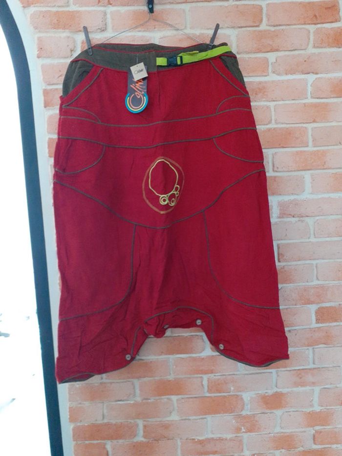 Sarouel en velours côtelé neuf - T. XL