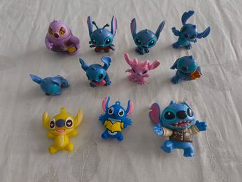 Lot figurines stitch ( neuf)