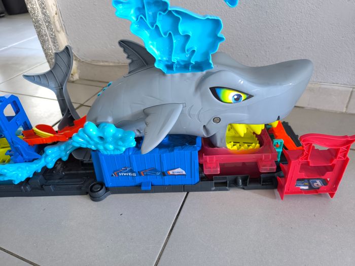 Circuit requin hot wheels - photo numéro 5