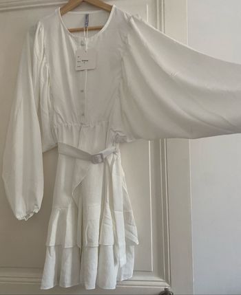 Robe Neuf avec l'étiquette Taille 40-42