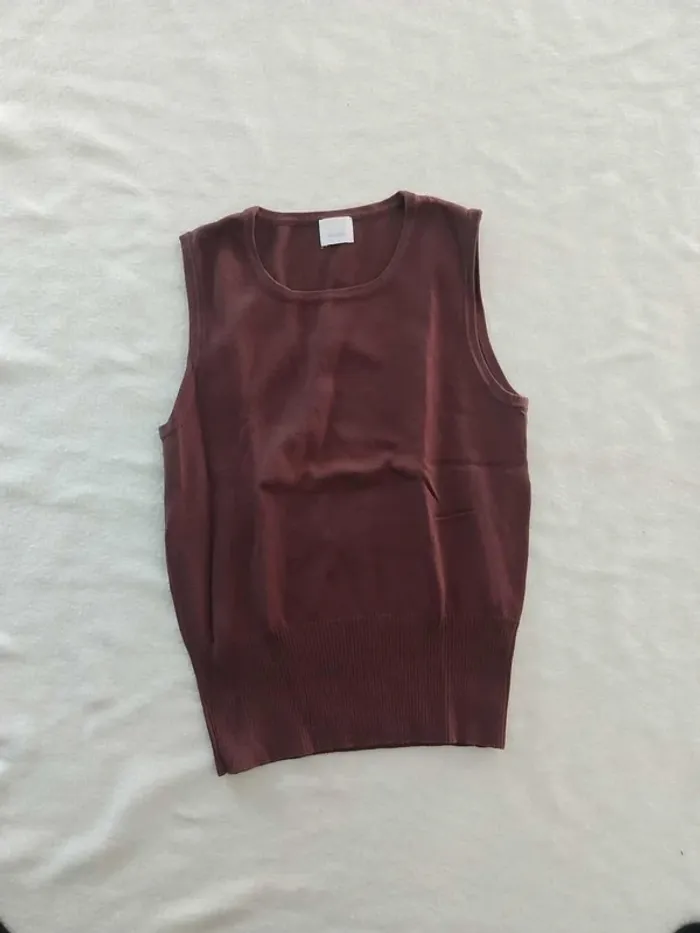 Haut / pull sans manche marron T38