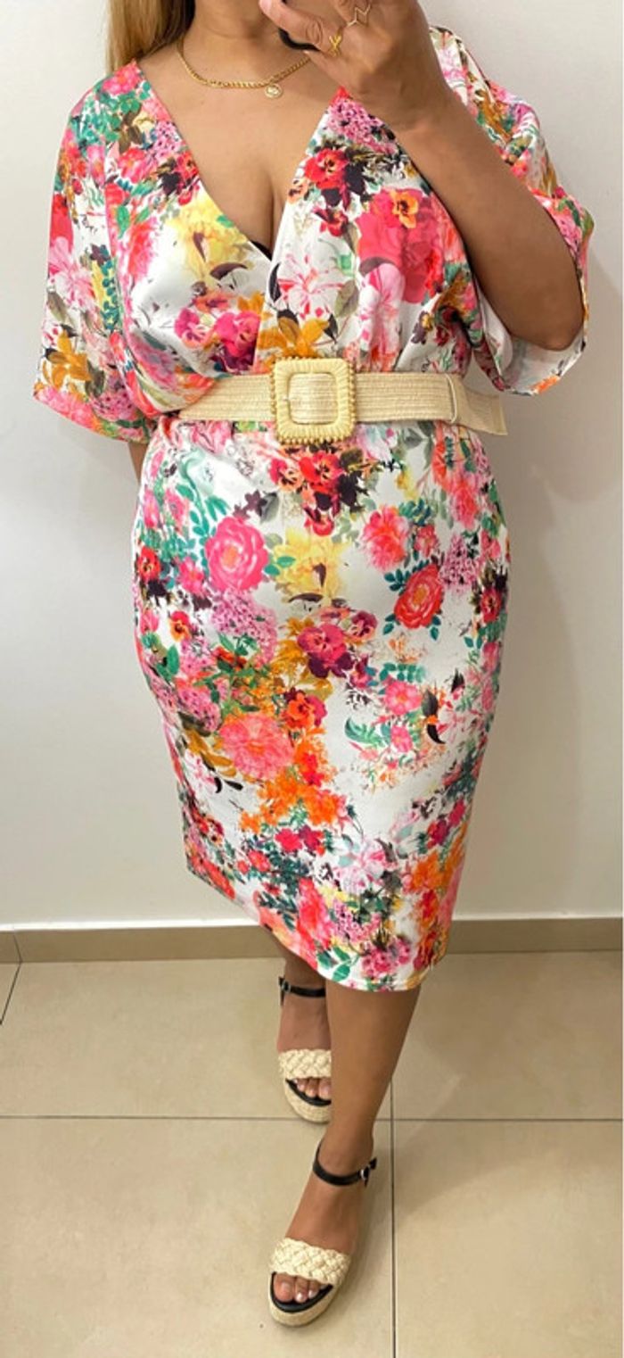Robe Chic Col V Fleurie Taille 40 - photo numéro 4