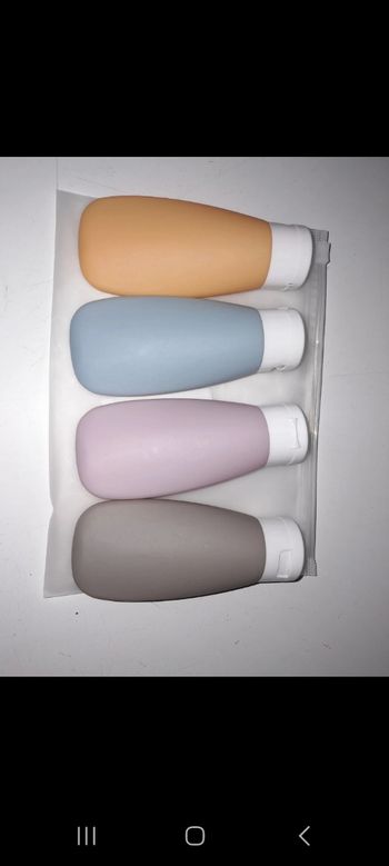 Lot de 4 flacons de voyage