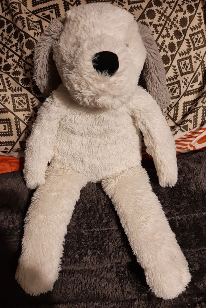 Peluche chien blanc