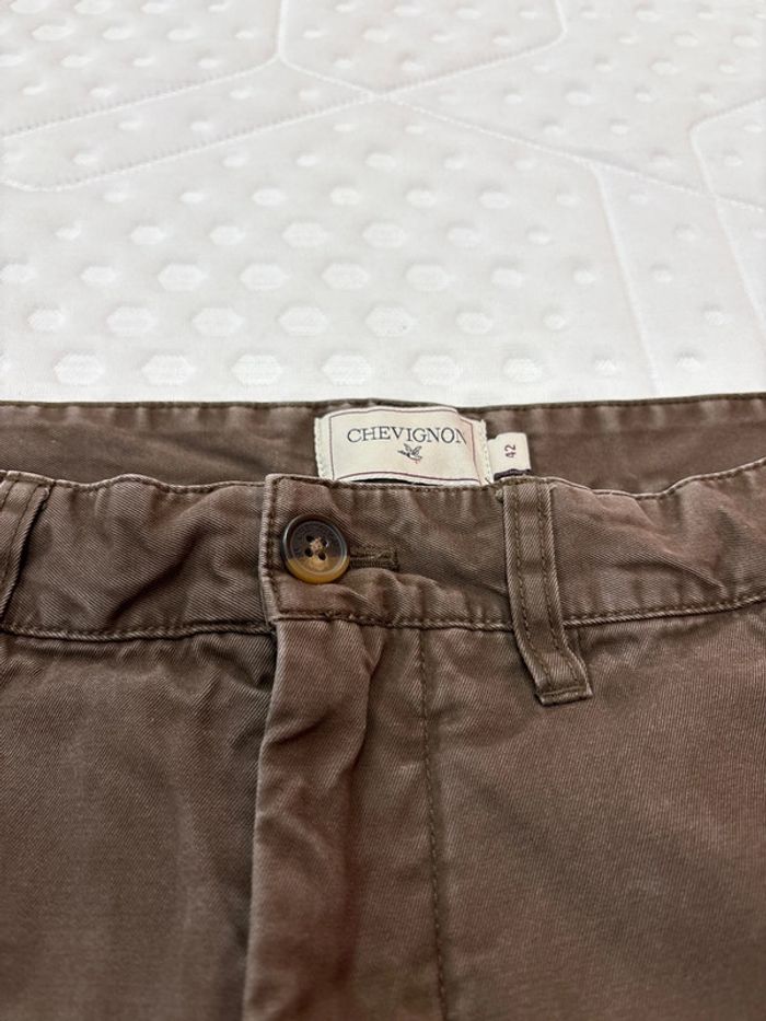 Chinos pour homme Chevignon taille 42 défaut - photo numéro 3