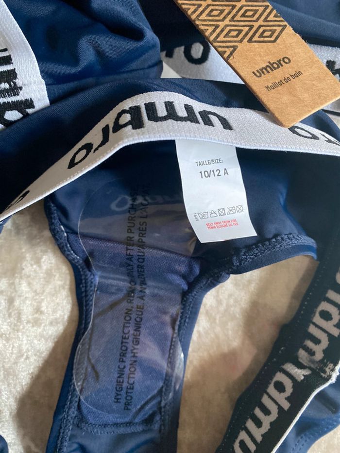 Umbro maillot de bain taille 10/12 ans neuf - photo numéro 4