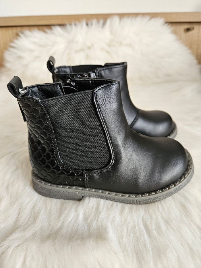 Bottines pointure 24. - photo numéro 4