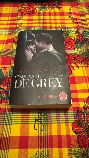 Livre "Cinquante nuances de Grey" de E.L. James