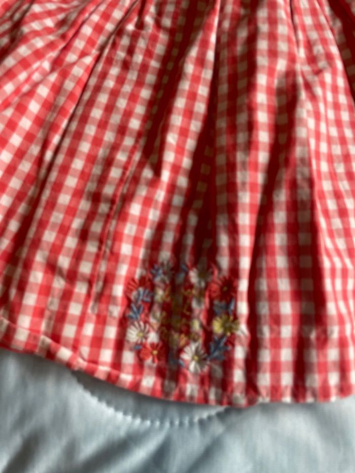 2 jupes 4/5ans - photo numéro 2