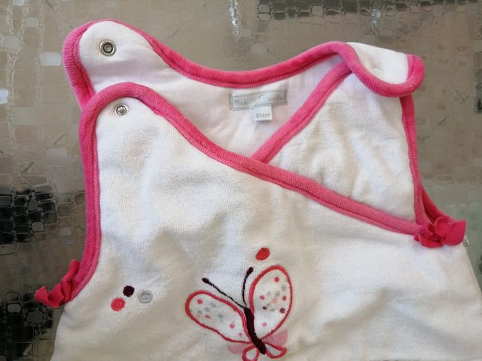 Gigoteuse chaude fille - photo numéro 2