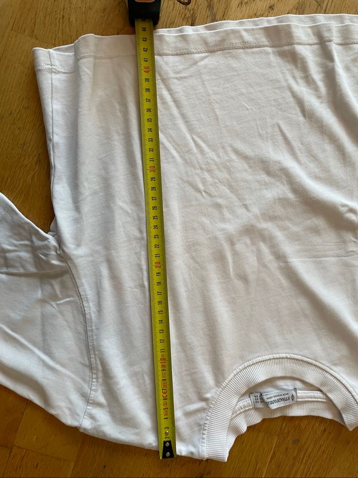 TEE shirt stradivarius xs - photo numéro 3