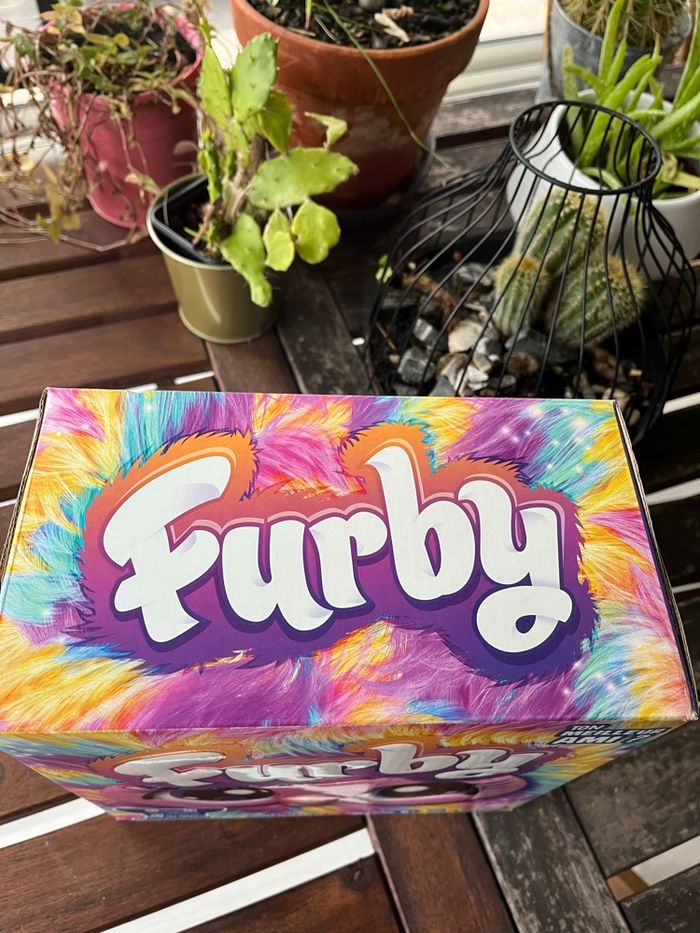 Furby rose peluche interactif hasbro neuf - photo numéro 2