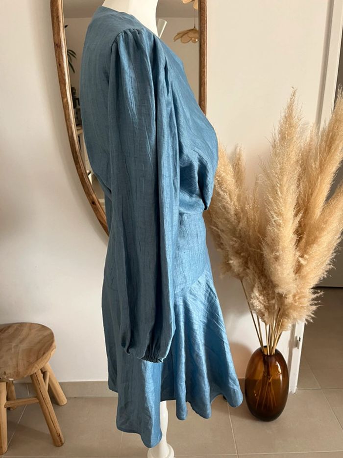 Robe cache cœur bleu clair en lin Maje - photo numéro 4