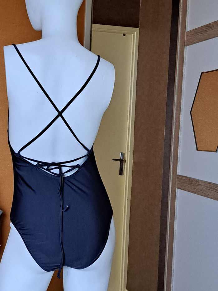 Maillot de bain Neuf - photo numéro 7