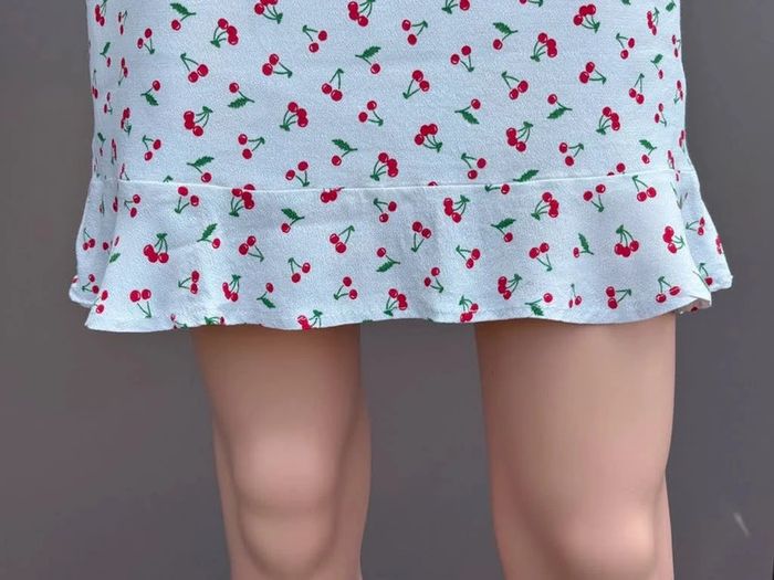 Jupe à motif cerises La Petite Française - Taille 36 - photo numéro 2