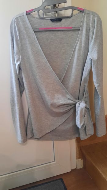 T-shirt cache cœur de grossesse