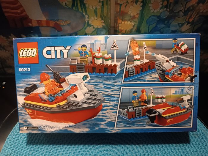 Lego city 60213 l'incendie sur le quai - photo numéro 2
