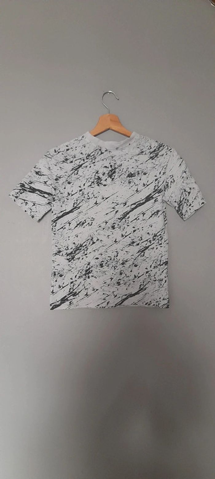 T-shirt floqué H&M - photo numéro 6