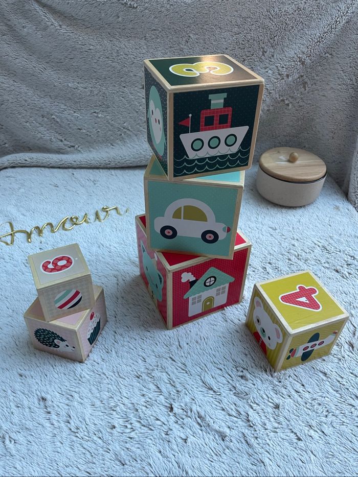 Pyramide de cube en bois multicolore - Janod