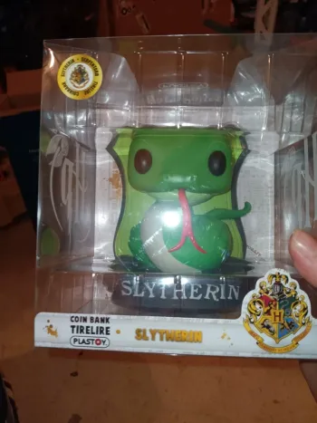 Tirelire harry Potter serpentard  pas de vinted go
