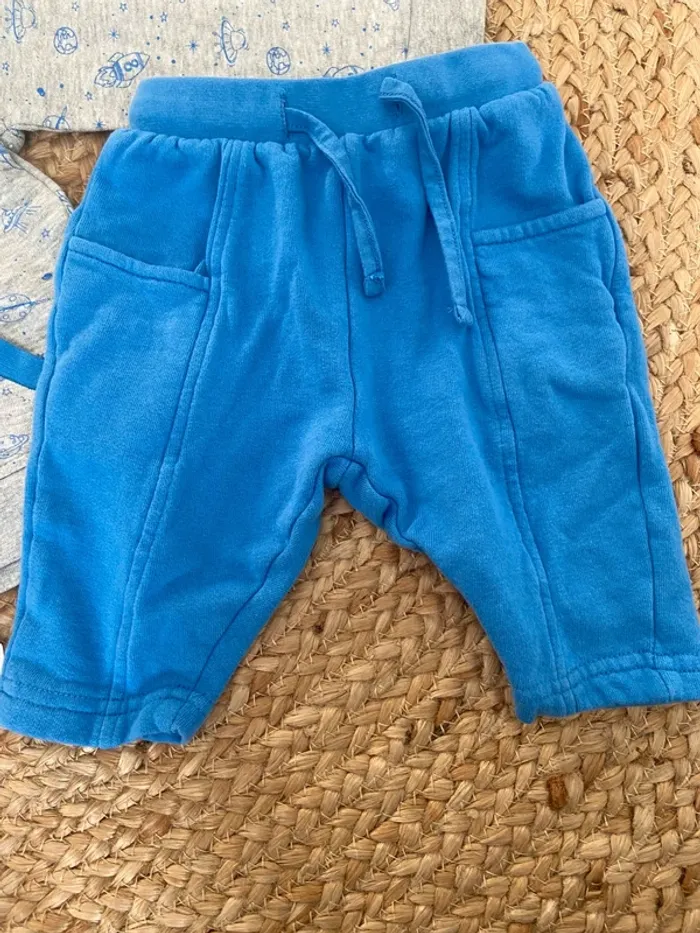 Ensemble 2 pièces jogging taille 6 mois - photo numéro 2