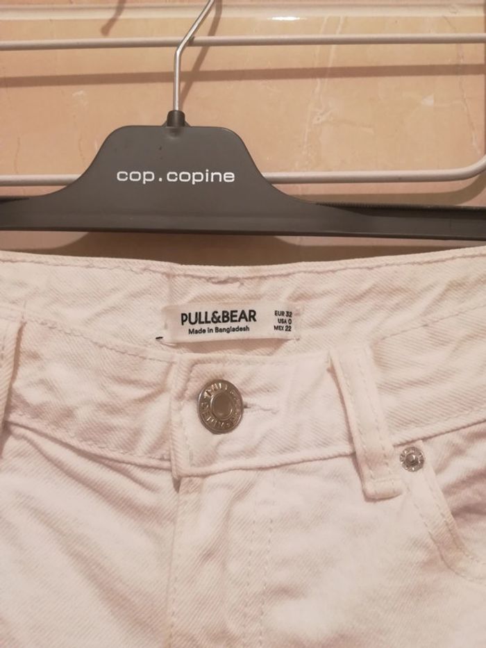 Short blanc T32 - V92B - photo numéro 2