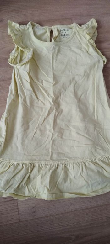 Robe été couleur jaune taille 3,4 ans
